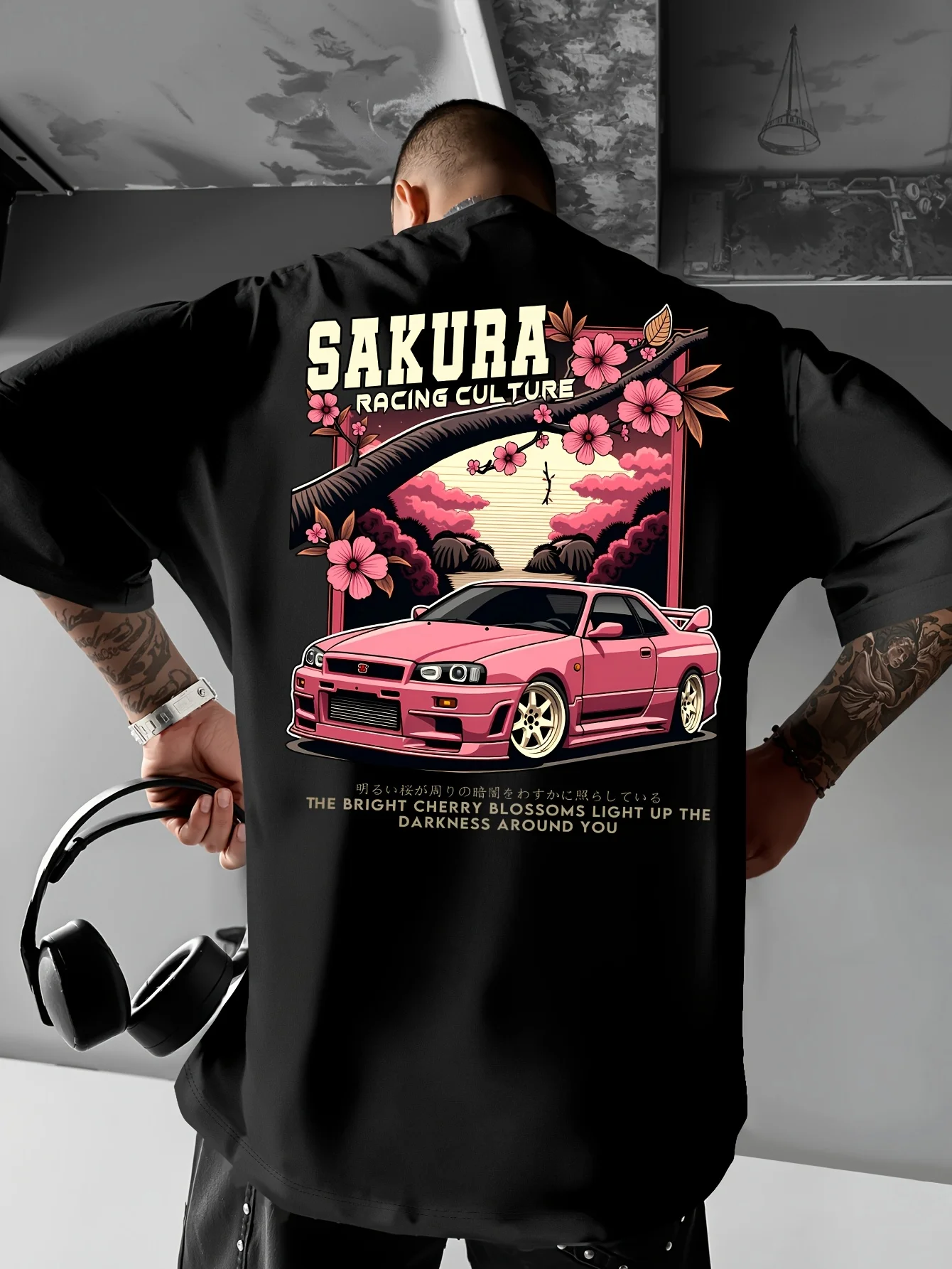 Camiseta gráfica de carreras japonesas para hombre, camiseta Sakura Motorsport, camiseta holgada con estampado en la espalda y flores de cerezo, ropa de calle para eventos de deriva