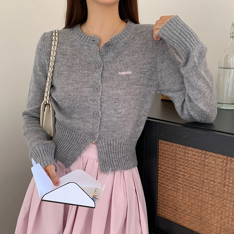 Korean Fashion Gray Knitted Cardigan Women Chic Round Neck Cropped Cardigans Woman 2024 Elegant Single Breasted Sweater Coat