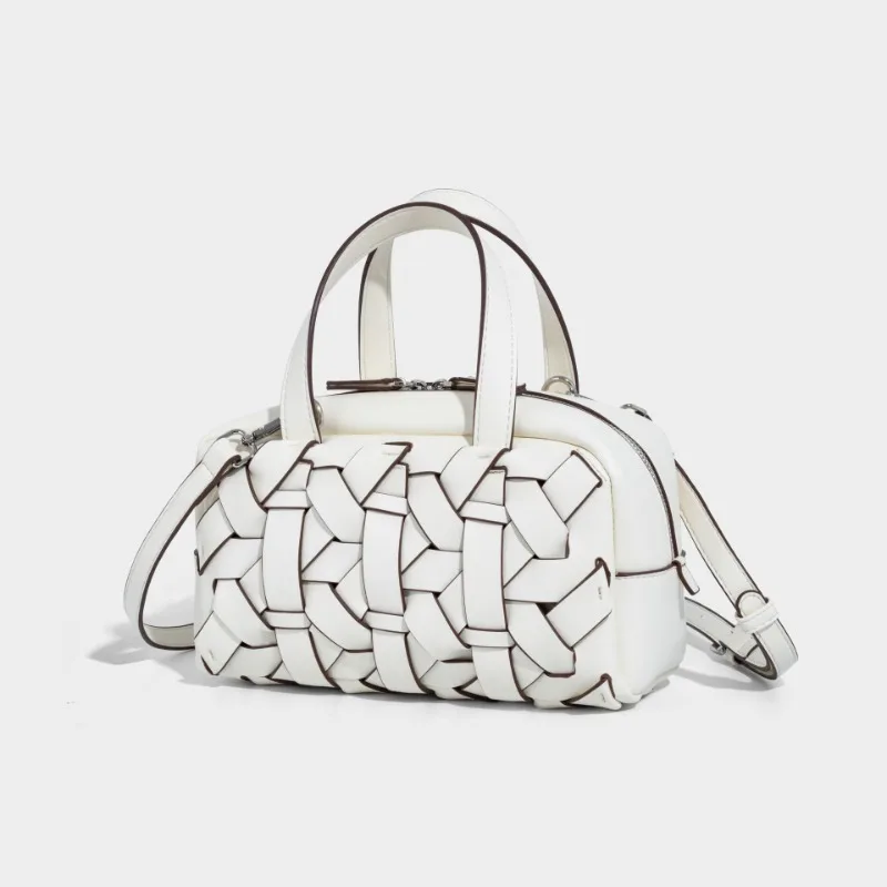 

Handcrafted Woven Shoulder Crossbody Bag Simple Casual Ladies Handbag Underarm Bag Fashion Crescent Soft PU Leather Handbag