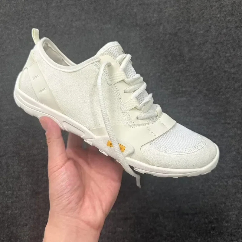 

VIPOL Men's running shoes with mesh, outdoor breathable mountaineering casual shoes, comfortable and anti-slip walking shoes