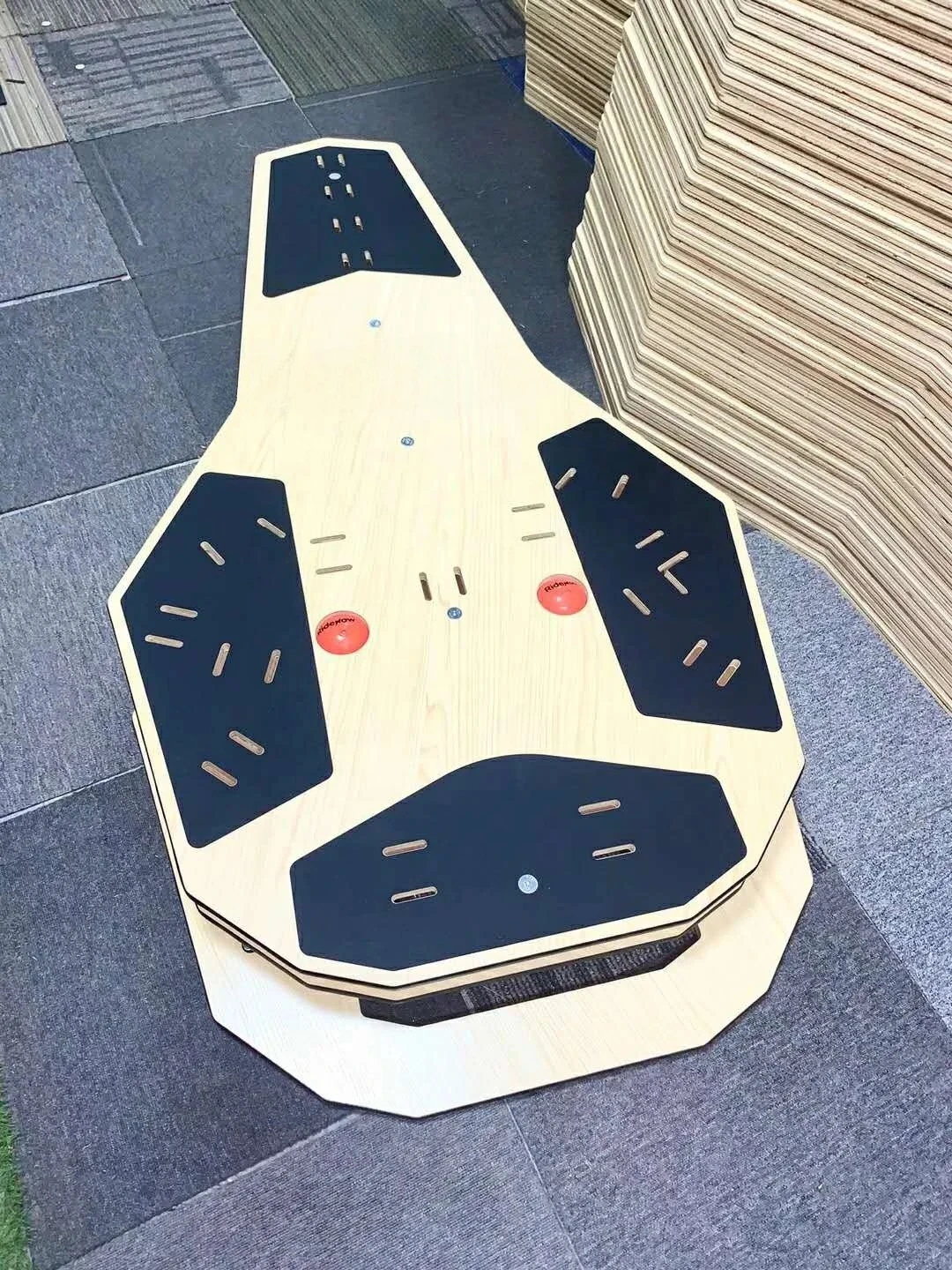 

Upgrade Indoor Cycling Trainer Rocker Smart Trainer Direct Drive Ride emulator