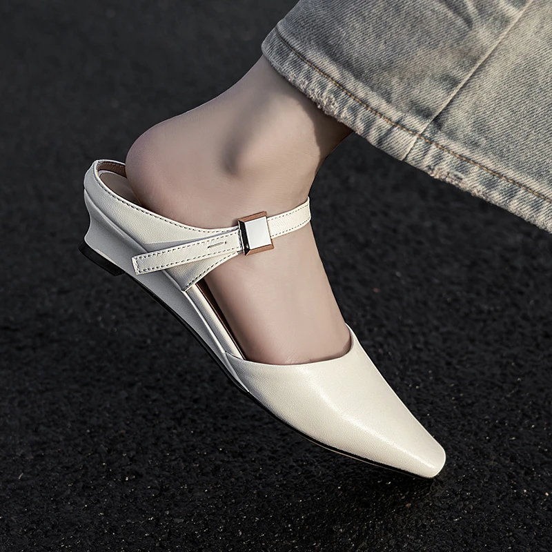 

2025 Summer Women Mules Genuine Leather Women Shoes Pointed Toe Low Heel Slippers Cover Toe Slingback Sandals Metal Buckle Shoe