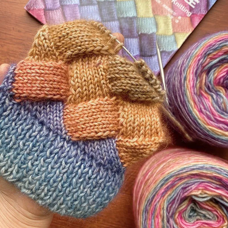 1 roll Gradient Color Mohair Yarn Knitted Wool Crochet Yarn DIY Winter Warm Hand Woven Sweater Scarf blanket Crochet Blend Yarn