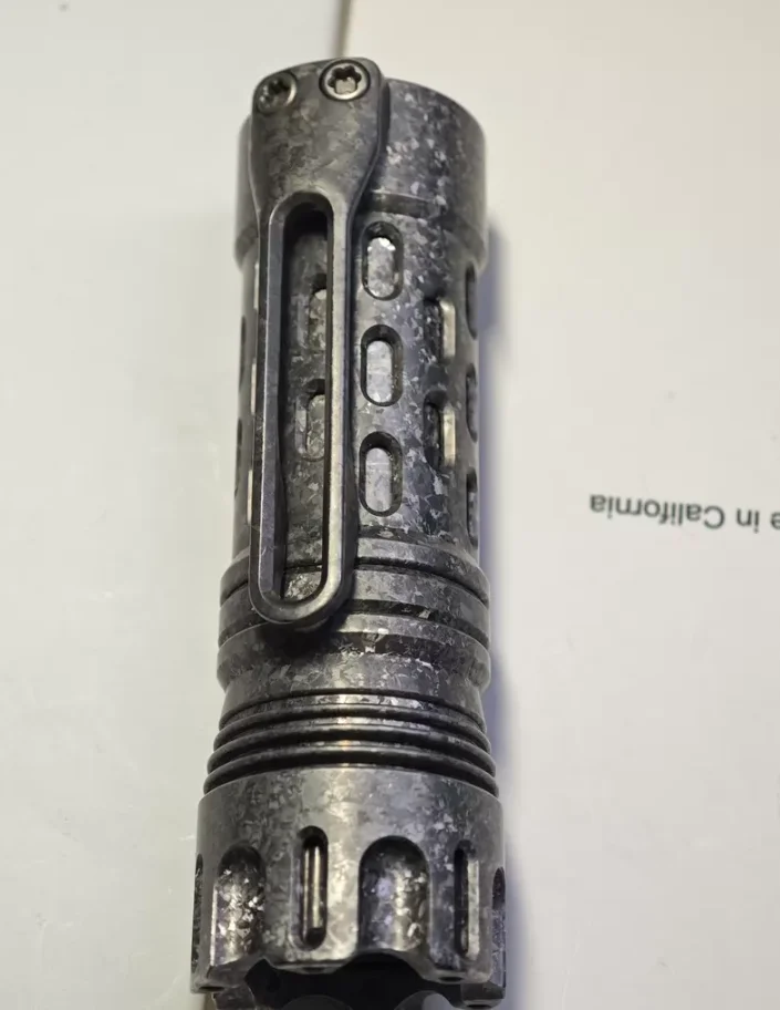 Used EDC Dense array flashlight ice crystal titanium yellow master HTP dragon engine circuit Torch Lamp decompression toy