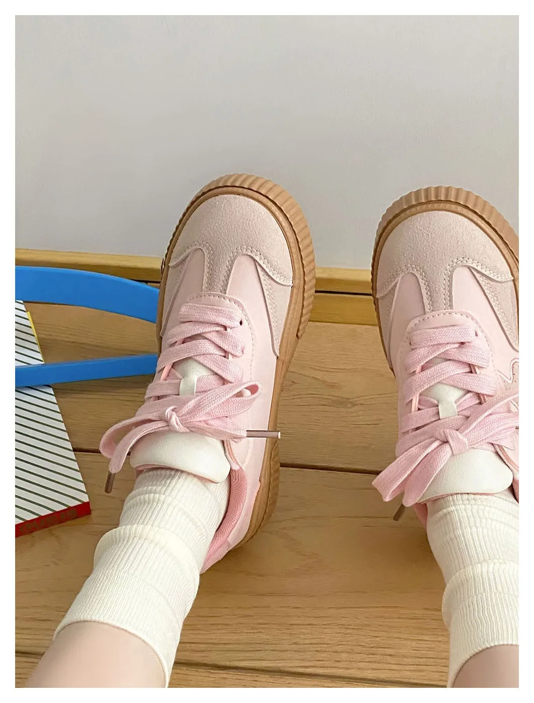 Thick Sole Wave Women Casual Shoes 2024 Spring Fashion New Mixed Colors Soft Sole Comfortable Sports Shoes Women Shoes 24-146