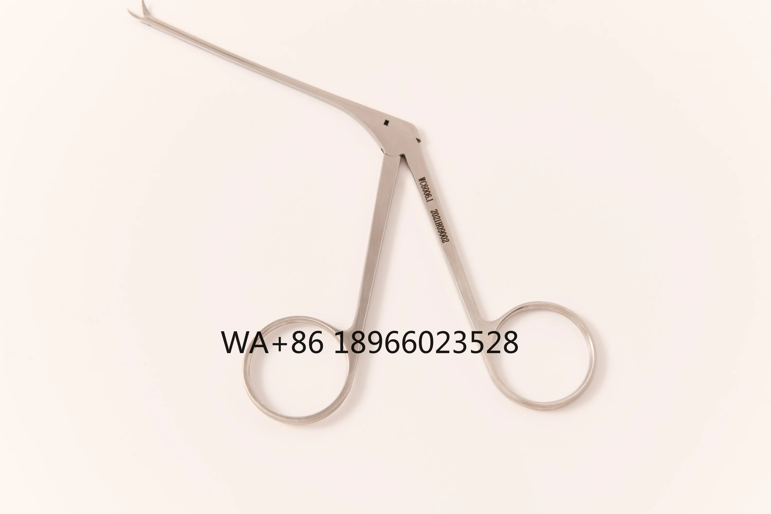 

Otolaryngological Surgery Factory Direct Sales Left Turn WC6006.1 High Quality ENT Middle Ear Scissors for