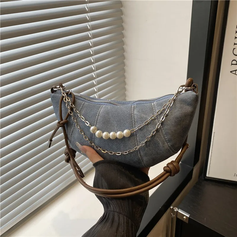 

2025 Summer Fashion Dumpling Bag Minimalist Casual Shoulder Bag for Women Trendy Niche Crossbody Purse Stylish High