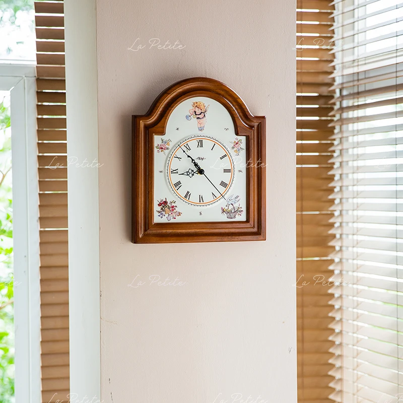 

Medieval Living Room Bedroom Table Clock Pendant Wall Decoration Clock Antique Solid Wood Bedroom Attic Hanging Clock