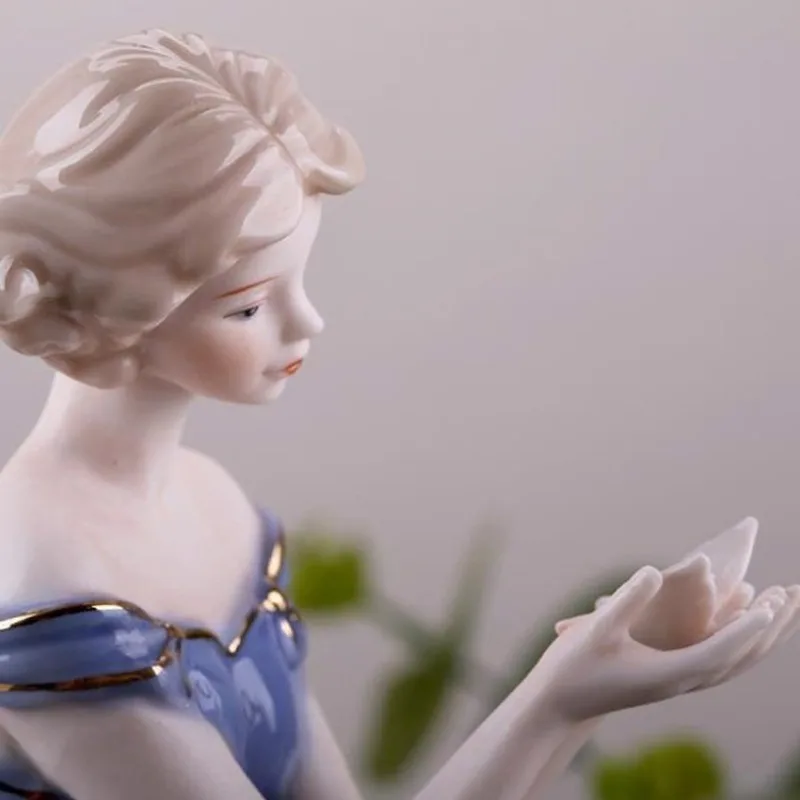 

European Ceramic Girl Sculpture Ornaments Living Room Wine Cabinet TV Cabinet Angel Girl Statue Display Crafts Wedding Gifts