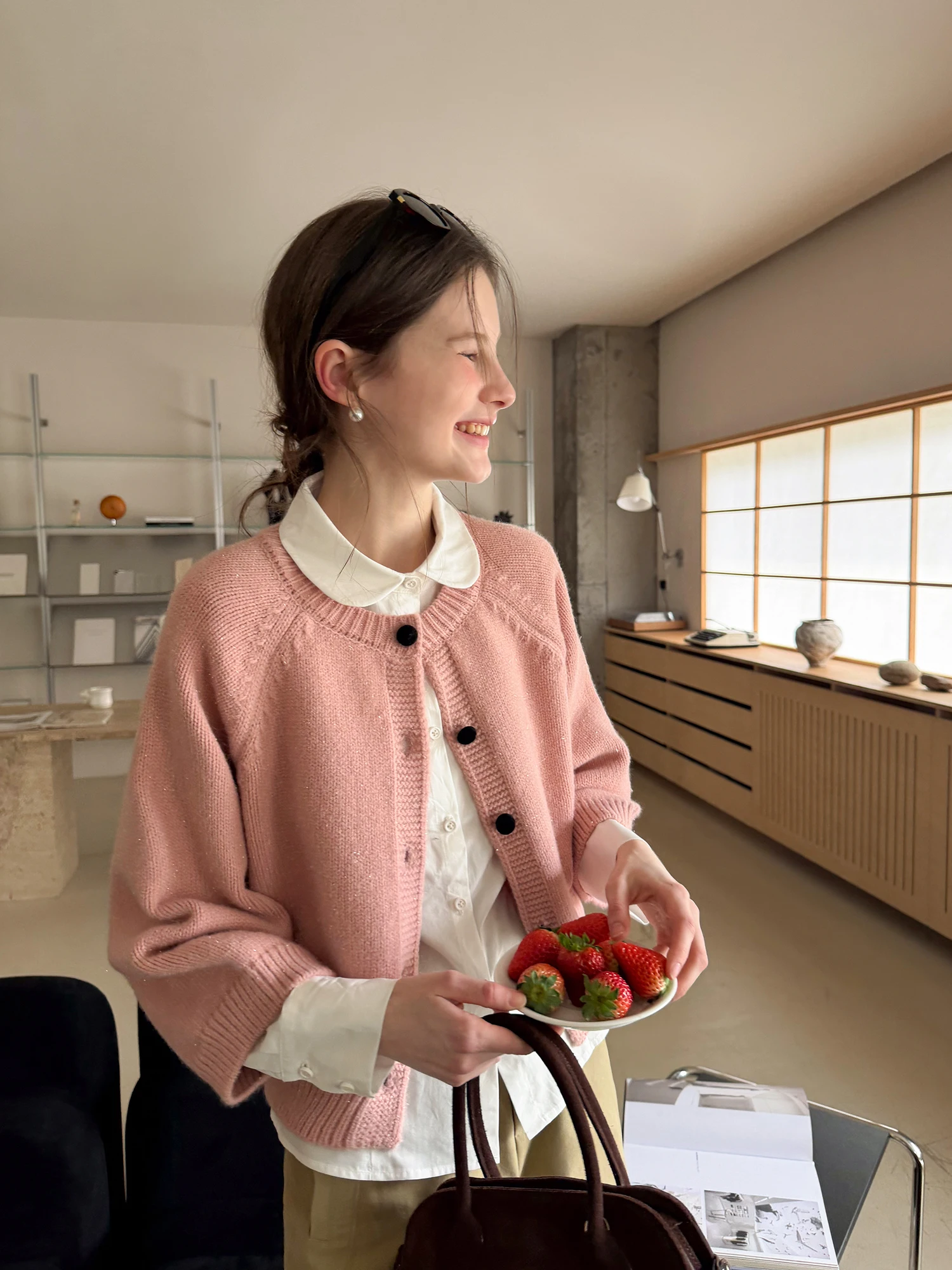 

Розовый кардиган-свитер «Лантерн» для женщин: свободный, комфортный, стройнящий, осенне-зимний, с круглым вырезом, вязаный, повседневная верхняя одежда