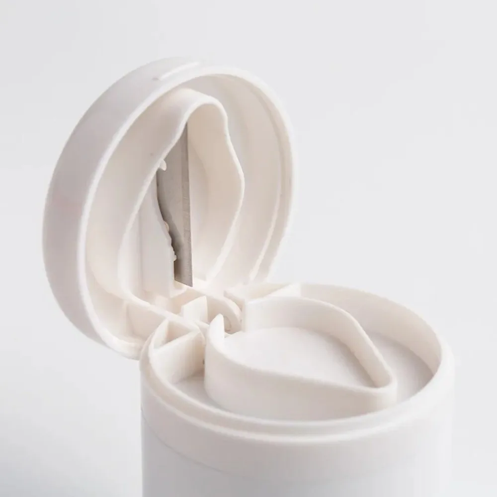 

Durable 4 in 1 Pill Crusher with Pill Box Portable Pill Splitter Multifunction Pill Cutter Elderly Care