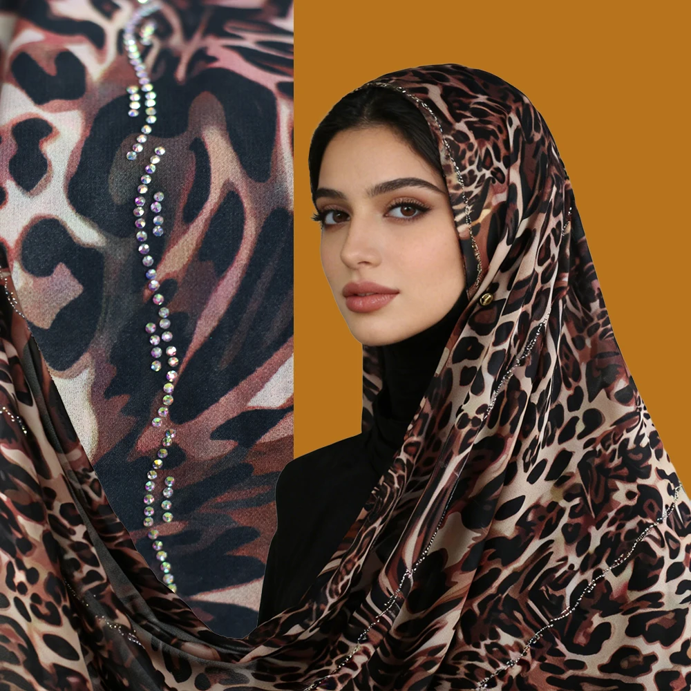 

Теплая легкая шифоновая арабская повязка на голову со сверкающими стразами и леопардовым принтом — шелковистый на ощупь без морщин, повседневный роскошный стильный головной убор.