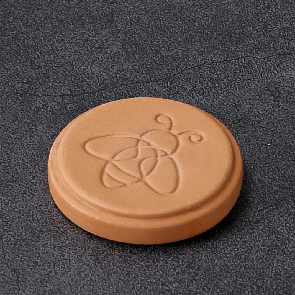 2pcs Clay Brown Sugar Keeper and Saver Reusable Moistureproof Tea Dry Keeper Dry and Wet Use Food Moisturizing Tablet Nut