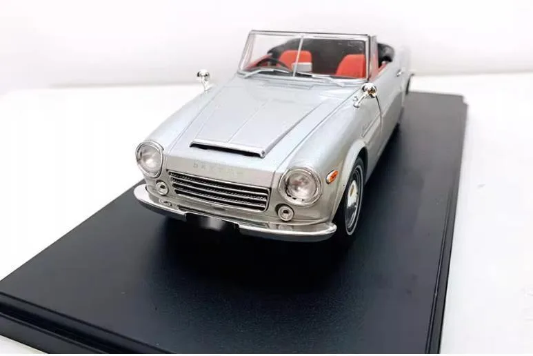 1/43 وصول جديد سعر خاص دييكاست المعادن خمر الكلاسيكية داتسون للتحويل سيارة رياضية نموذج الأثاث عرض مجموعة