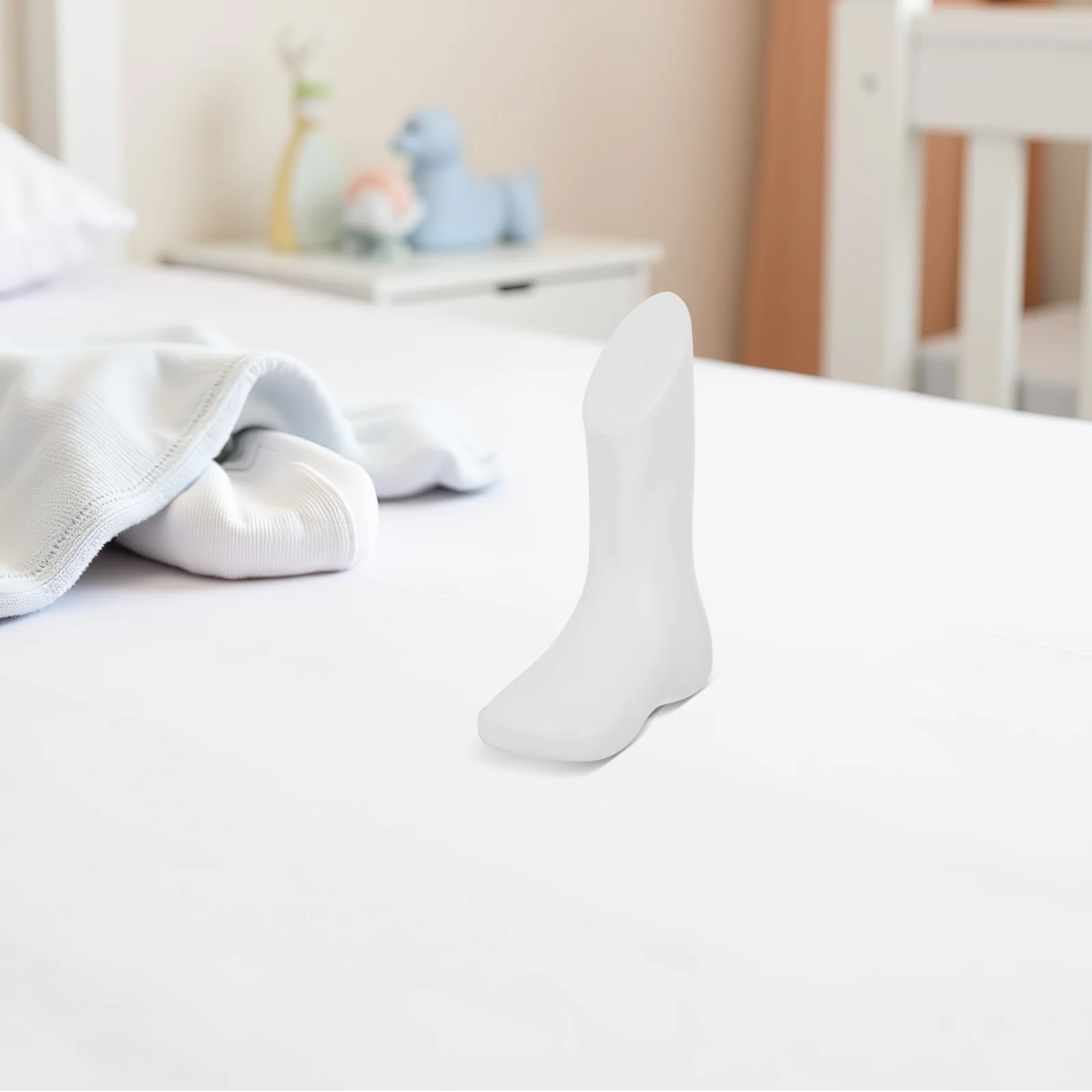 

4pcs Baby Shoe Sock Display Stand 14Cm Plastic Foot Mold For Infant Shoes Support Shape Retention Lightweight Holder Store Home