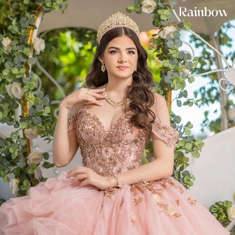 Weg von der Schulter Quinceneara Kleid Rüschen Organza mit bestickter Spitze Abschlussball-Partykleid ärmellos maßgeschneidert Vestido De Noche