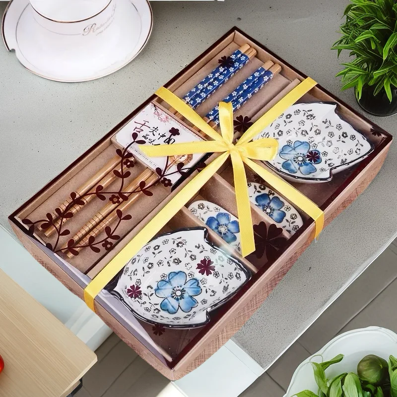 Festival Gift Practical Hand-in-hand Gift To Send Customers Activity Ceramic Taste Plate Chopsticks Creative Tableware Gift Box