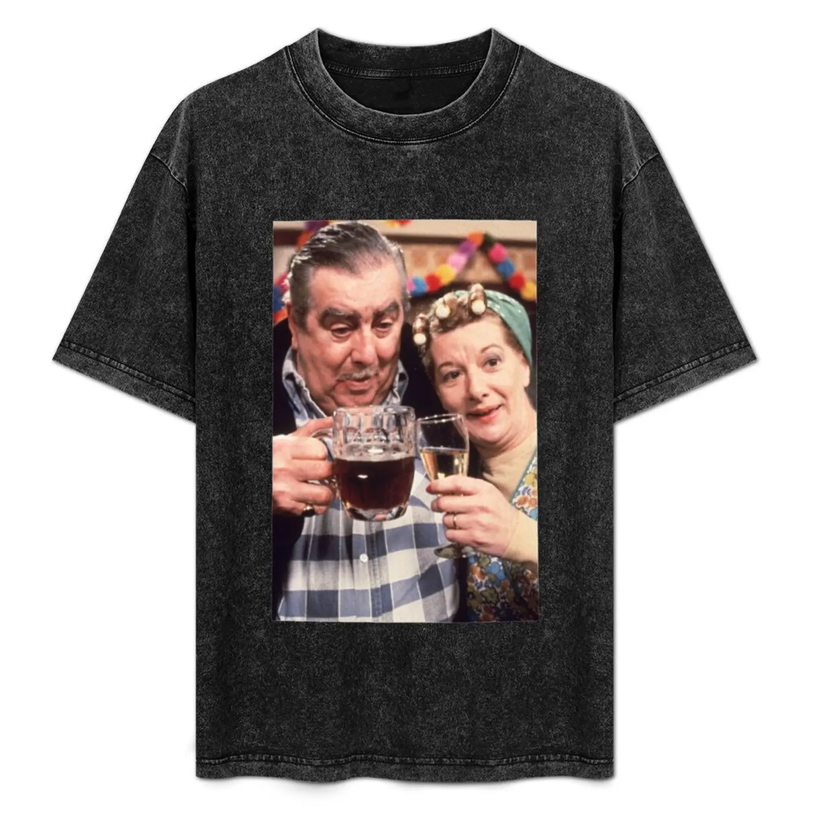 CORRIE LEGENDS HILDA AND STAN OGDEN Camiseta larga de algodón de manga corta a la moda informal