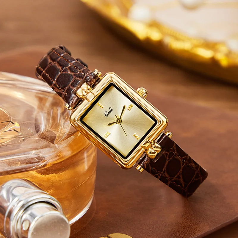 

Retro high-end Ladies Watch Brand Simple Gold Square Plate Waterproof Leather Strap Women Fashion Quartz Clock Wristwatches gift