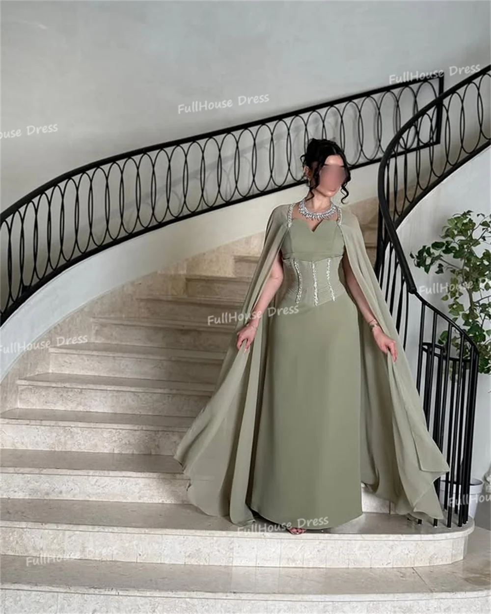 فستان سهرة مصنوع حسب الطلب بأشرطة سباغيتي عالية الجودة من الشيفون بدون ظهر بطول الأرض مطرز بالخرز فستان سعودي مع كيب