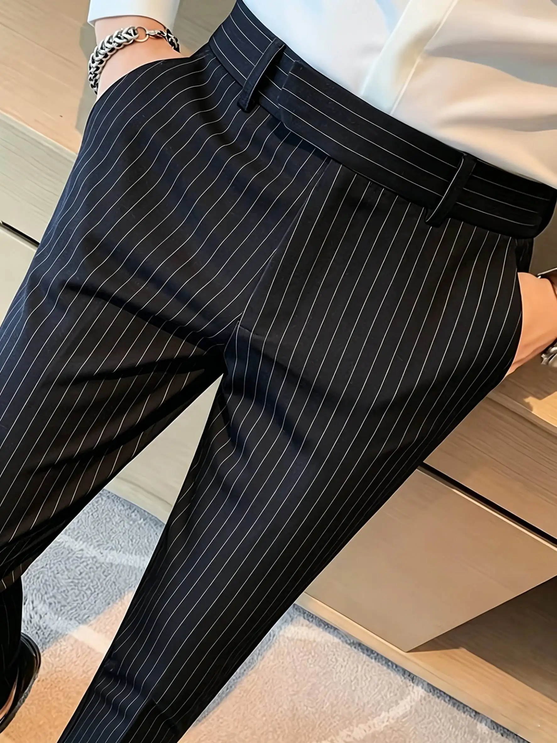 Luxury Black Base White Thin Vertical Pinstripe Men Suit Pants, High Waist Wrinkle Resistant Drape Slim Fit Ankle Trousers, Vers