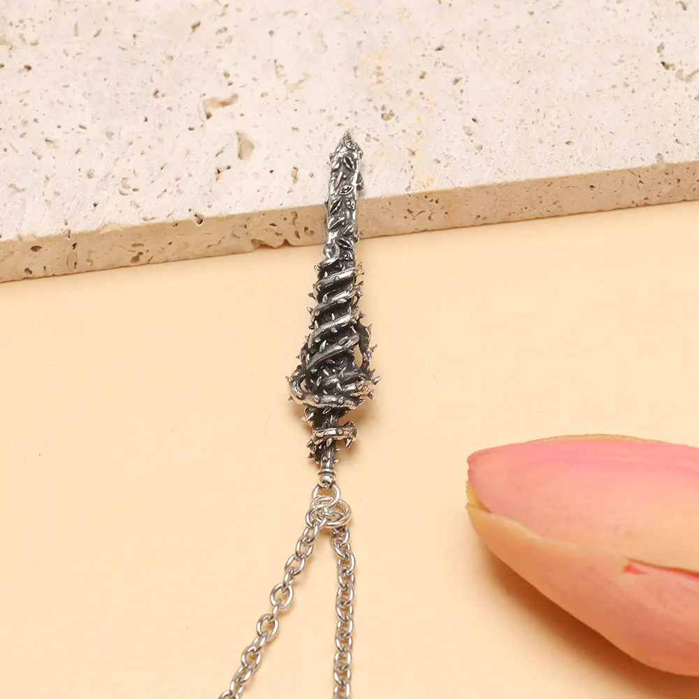 공명의 Behelit 검 용기 목걸이 해골 기사 물 소환 칼 펜던트 의상 소품 선물