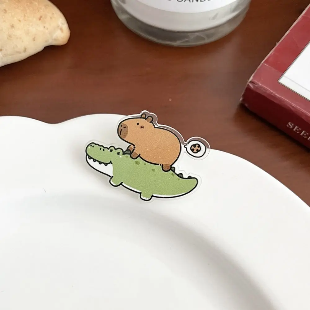 하이 퀄리티 귀여운 만화 카피바라 브로치, 라이트 무게추 아크릴 만화 브로치, 작은 액세서리, 멀티 시나리오, 귀여운 핀