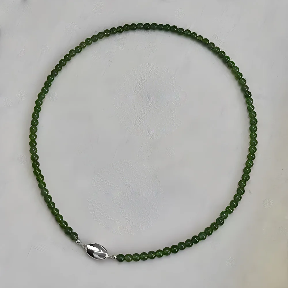 Branco imitação jadeíte jasper verde frisado colar feminino novo lingote chinês fivela pescoço corrente nova high-end clavícula corrente