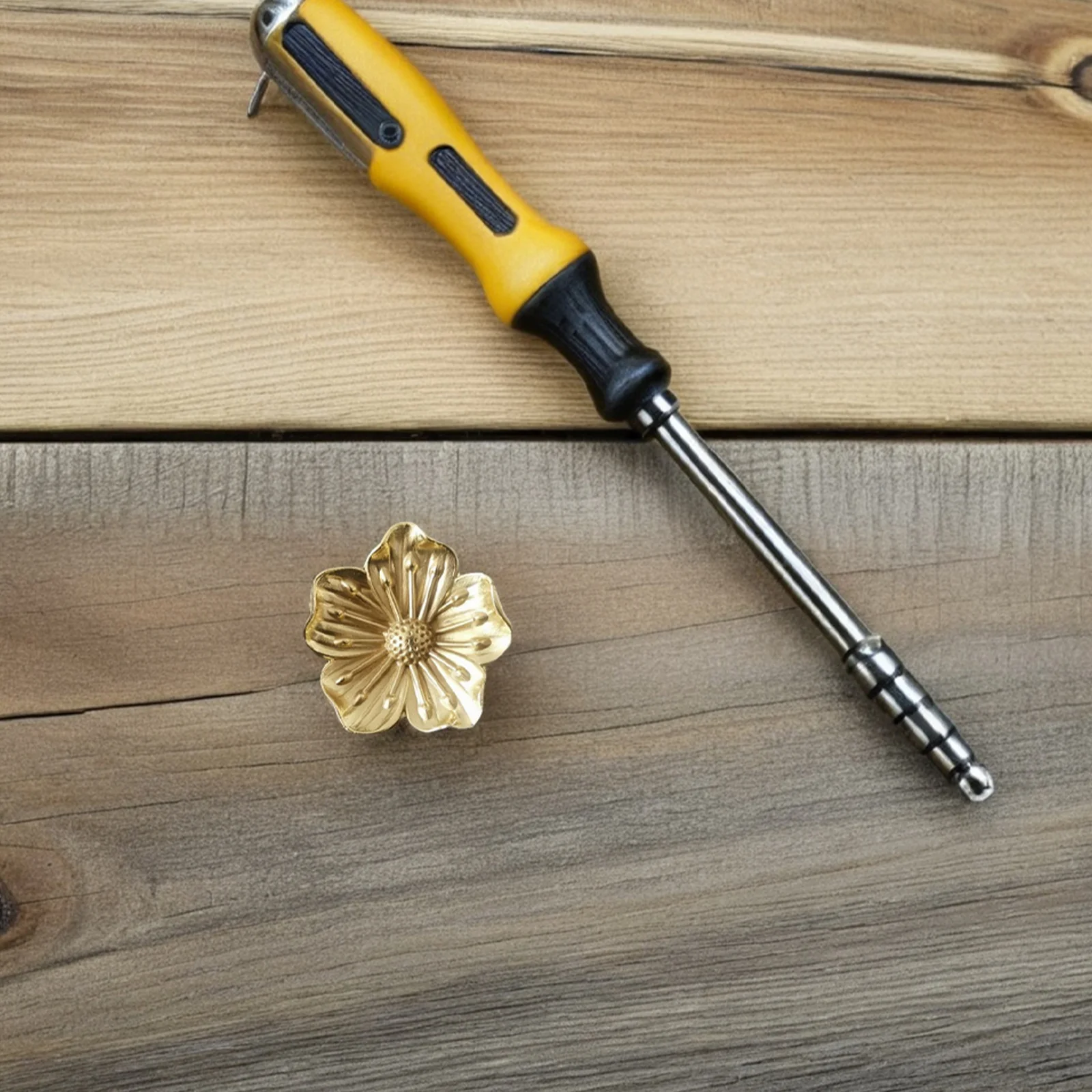 

Brass Pull Handles Golden Single Hole Retro Cabinet Knobs Drawer Wardrobe Flower Design Durable Hardware