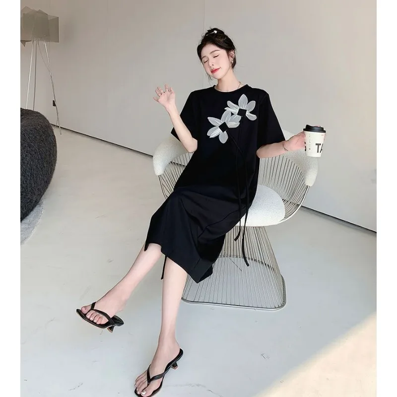 T-shirt da donna con spacco incrociato al ginocchio di media lunghezza Abito lungo Moda estiva Patchwork Chic Abiti floreali a maniche corte