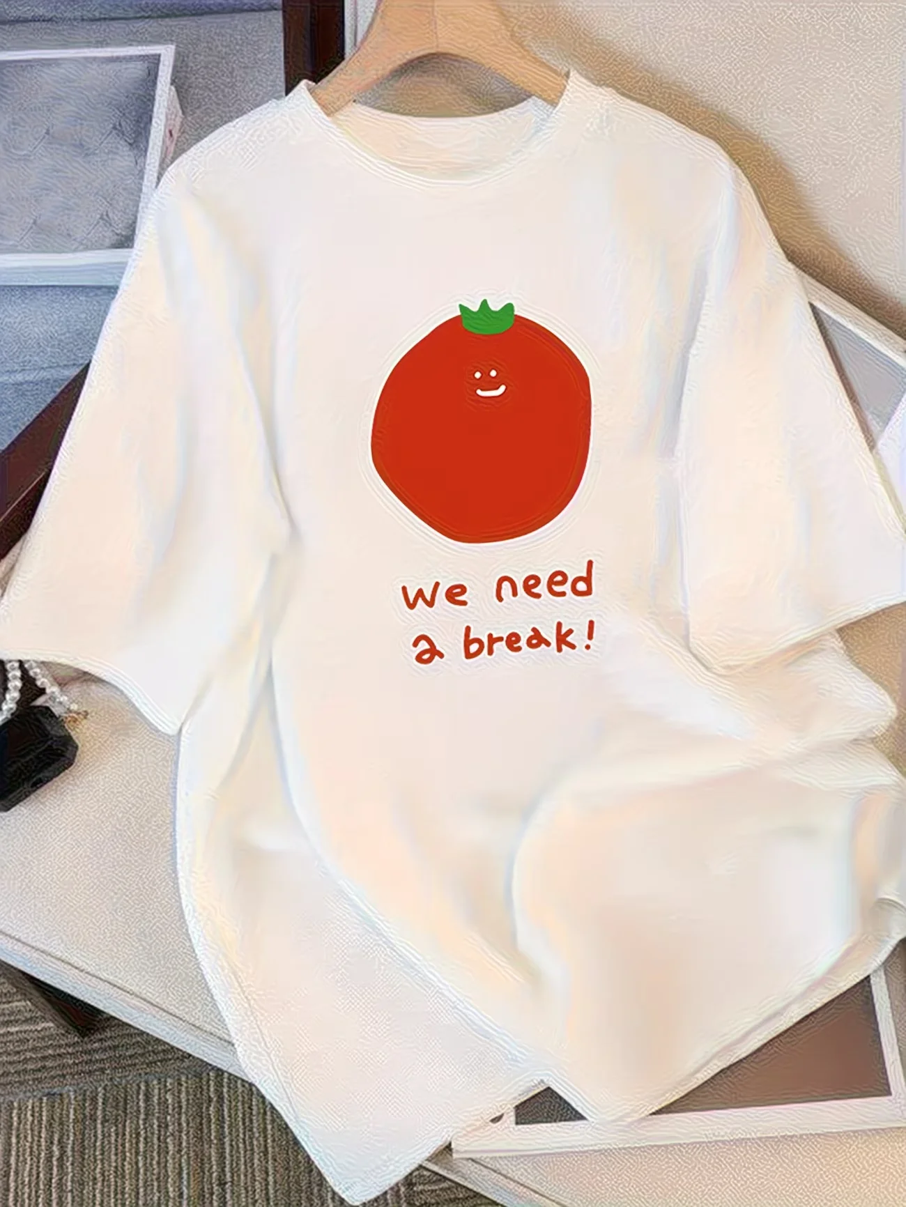 Camiseta con estampado gráfico de tomate para mujer, camiseta de manga corta con dibujos de frutas Kawaii, ropa informal holgada Harajuku con cuello redondo, ropa de calle de verano