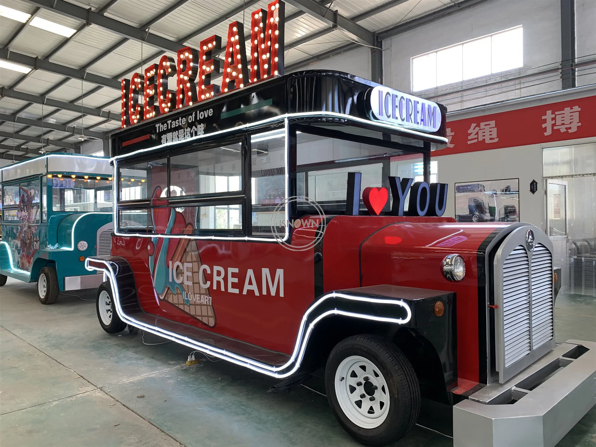 OEM 전기 스트리트 모바일 케이터링 푸드 자판기 트럭, 다기능 아이스크림 푸드 카트 키오스크