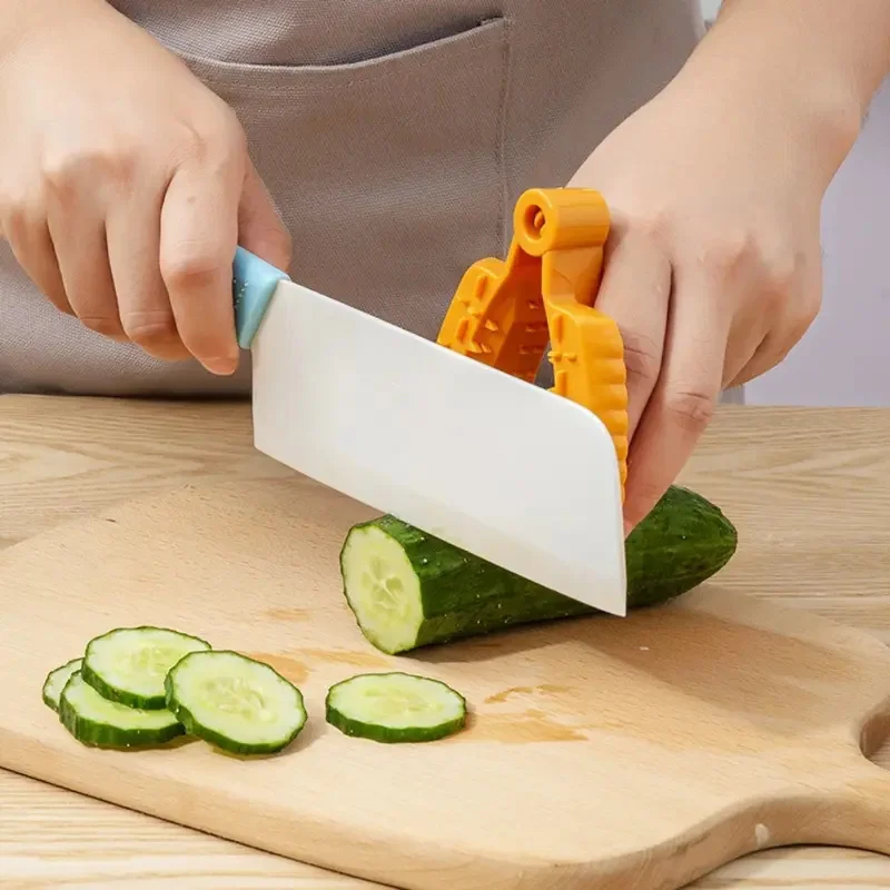 

Vegetable Ginger Cutting Finger Protector Finger Hand Protector Non-Slip Grabber Finger Hand Protection For Cutting Kitchen Tool
