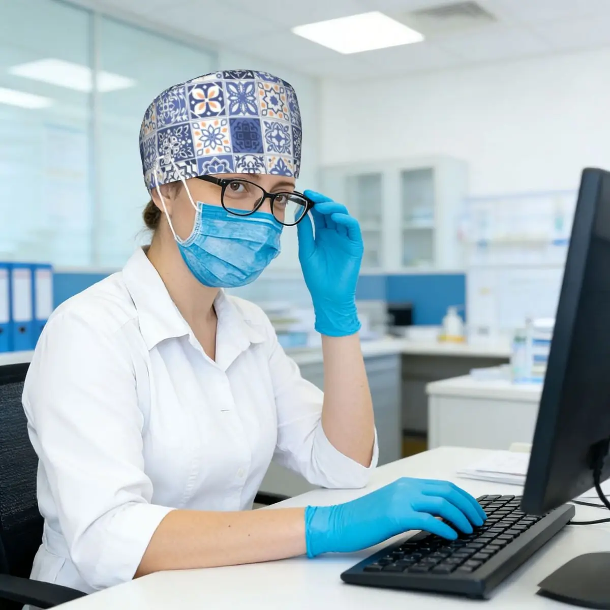 Blue Portuguese Tile Portugal Azulejo Flower Scrub Hat Doctor Working Surgical Cap Men Women Adjustable Nursing Caps for Dentist