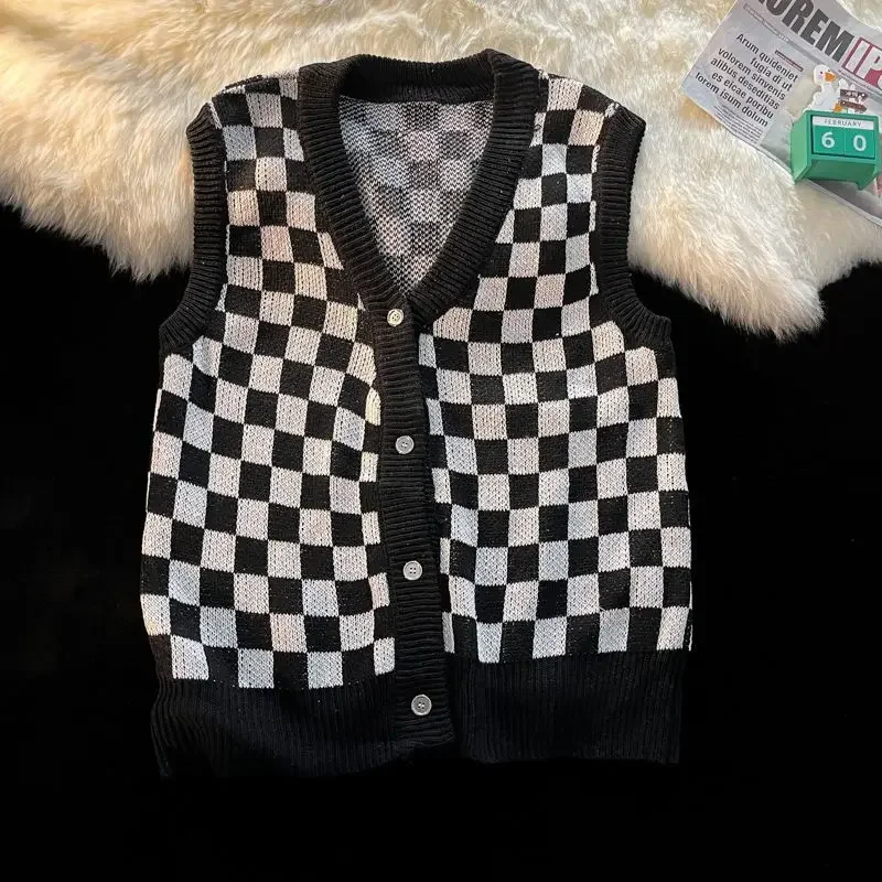 EBAIHUI Retro Black White Checkered Knitted Vest Men's Korean Version Loose Sleeveless Sweater Single Breasted Man Outerwear Top