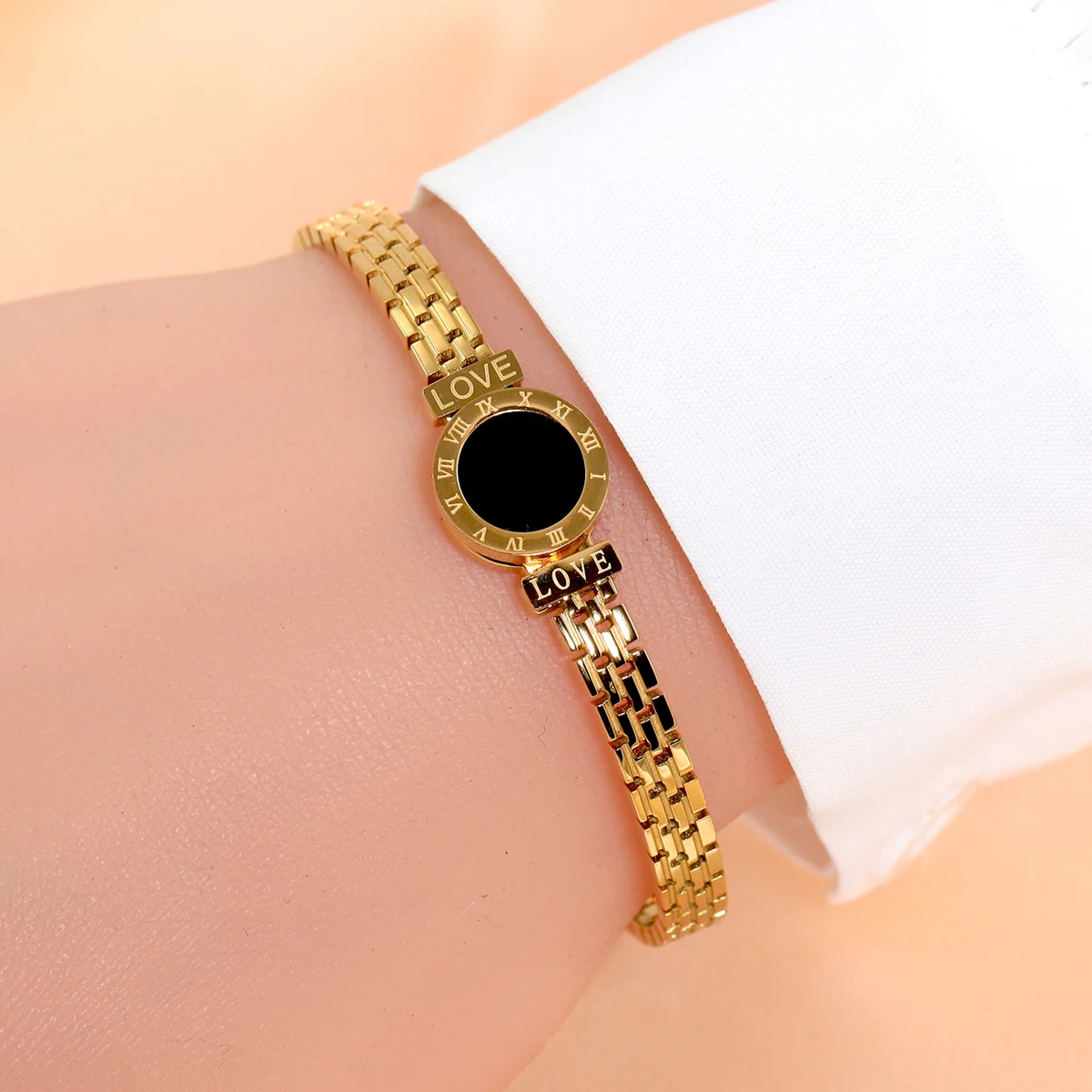 Fashion Bracelet For Women Black Acrylic Stainless Steel Couple Bracelet Carved Roman Numerals Girl Gift Hot Jewelry