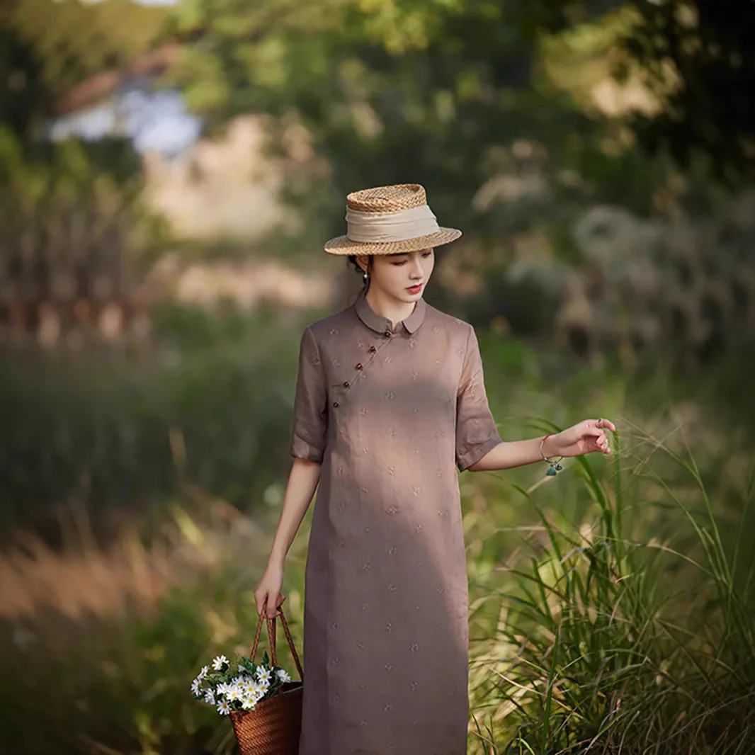 

Ramie dress five-quarter sleeve stand-up collar buckle embroidery embroidery improved cheongsam fashion casual versatile simple