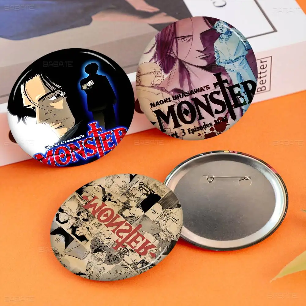 Monster Anime Broschen Niedliche Cartoon-Anstecknadeln für Jacken und Jeans Geschenk-Accessoire