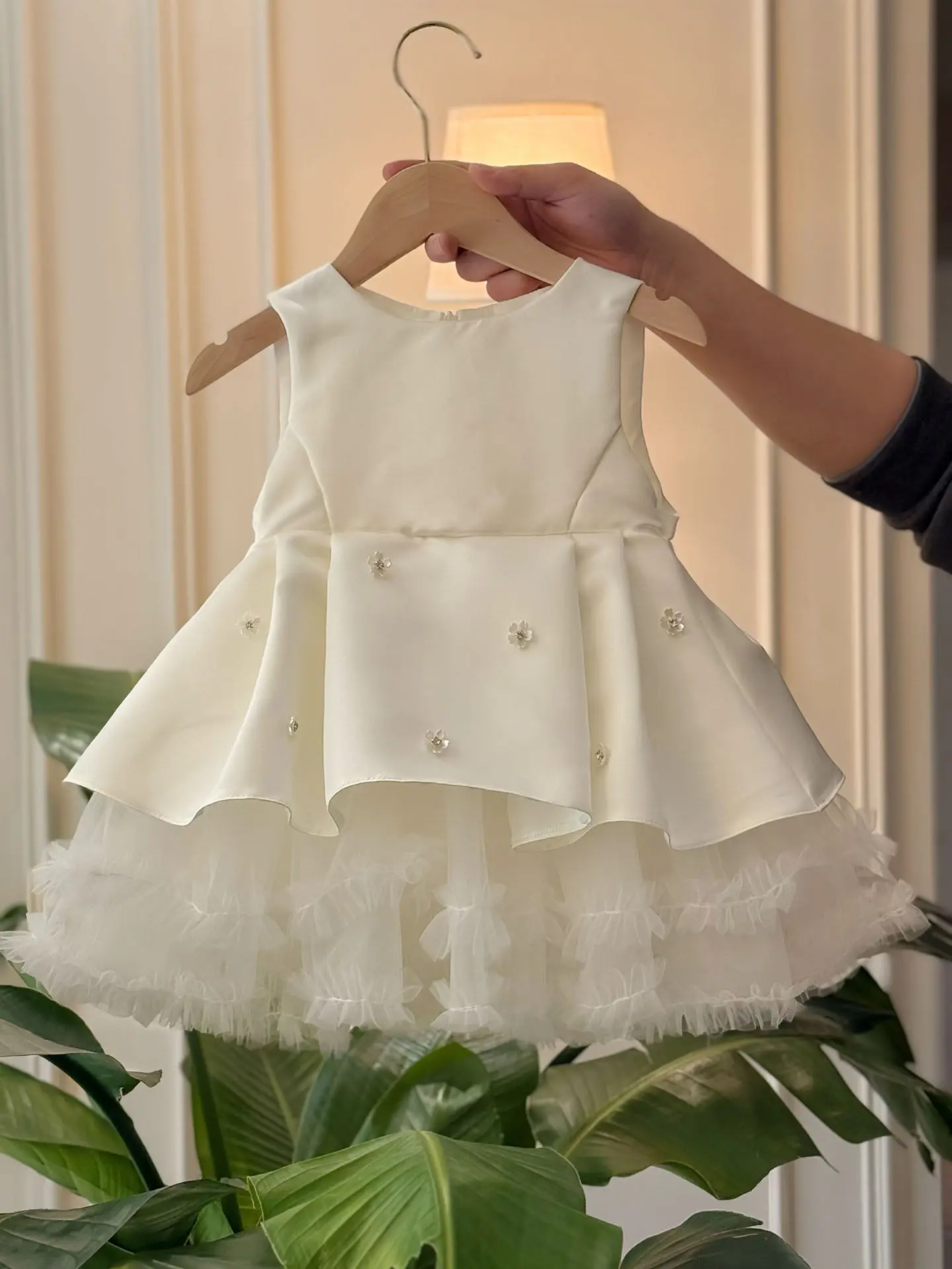 

Потрясающее платье для девочек на первый день рождения и нарядное платье Zhuazhou, свадебное платье для девочки-цветочницы, платье принцессы для малышки, элитный и уникальный дизайн