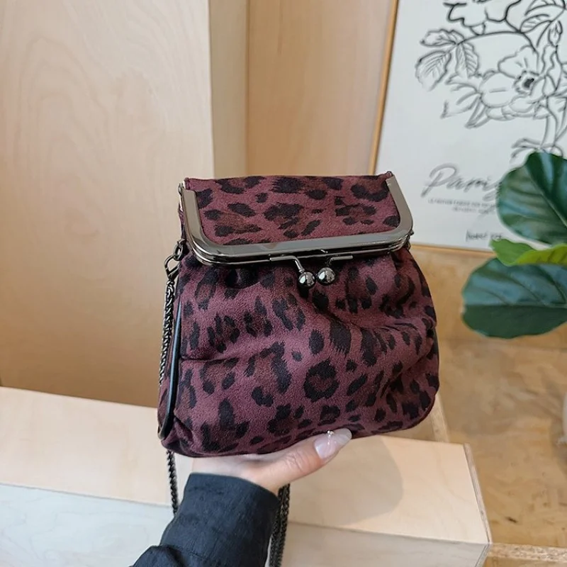 

Trendy Designer Paris Inspired Handbag Elegant Tote With Letter Logo For Women Fashion Vintage And Practical Messenger