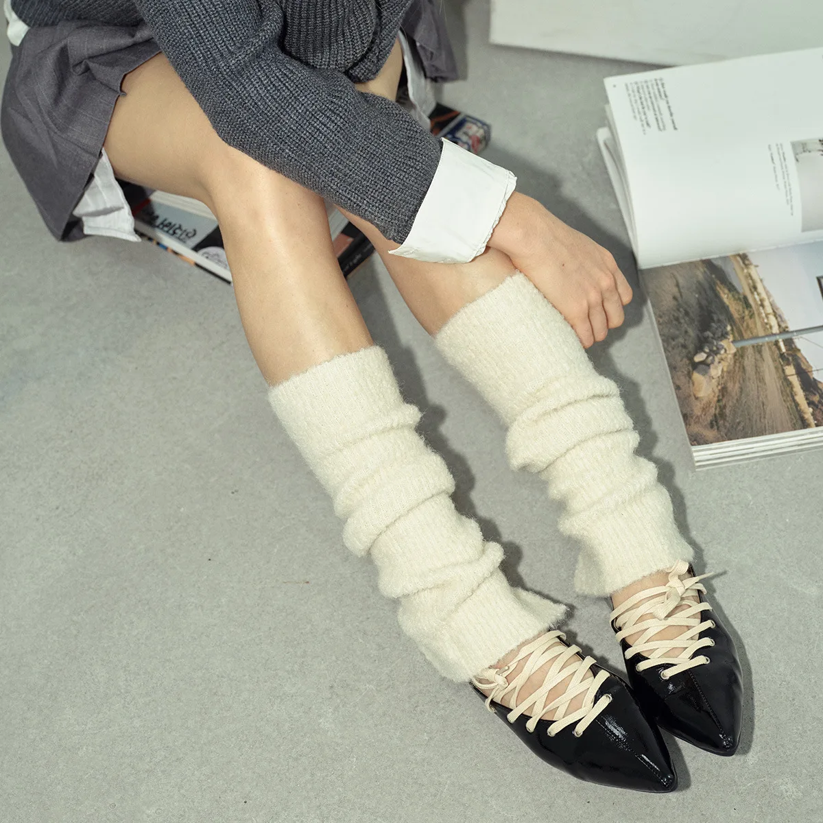 ถุงเท้าไหมพรมผสมแบบถักลายวงกลม ปลายผ่าข้าง สำหรับผู้หญิง สไตล์บัลเล่ต์ Y2K ถุงเท้าฤดูหนาวแบบหลวมๆ แฟชั่นสำหรับใส่เป็นชั้น