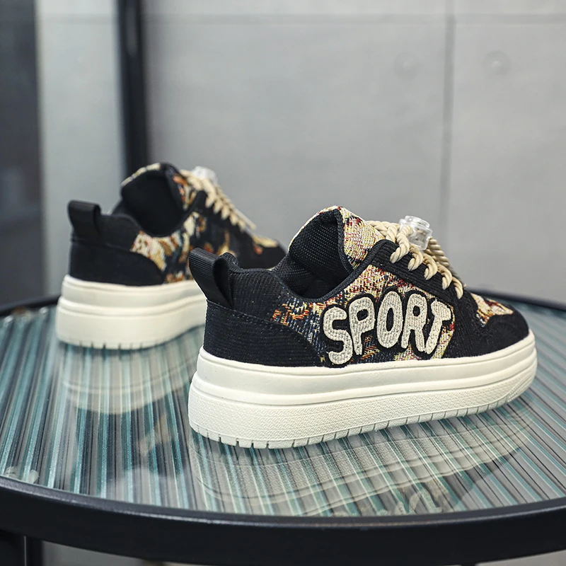 

Boys shoes Canvas shoes Breathable new low-top children's board shoes medium and large children casual soft soles parent-child