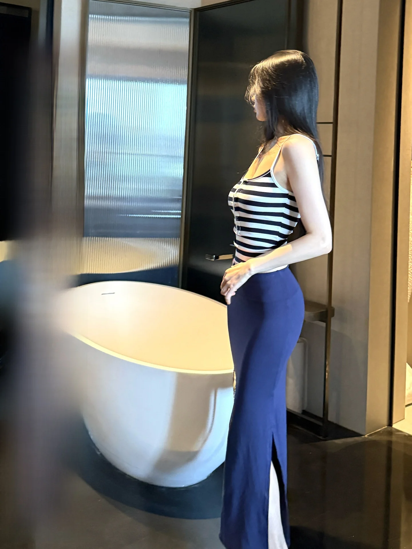 

Комплект Pure Desire: белый топ-халтер и полуюбка, летний облегающий комплект из двух предметов, женская модная одежда, весенне-летний полосатый боди без рукавов