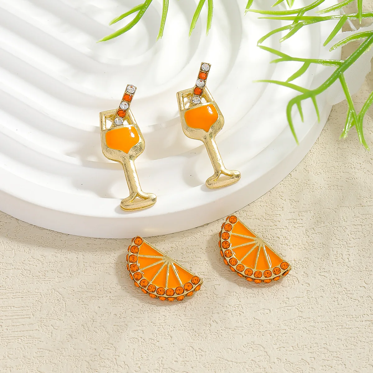 Personalized fruit wine glass with diamonds, lemon slices, earrings, luxury creative fan-shaped oil drip earrings, stud earrings