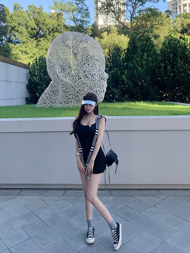 

Luna Sexy Slim Fit Dr with Strap Built-in Chest Pad New Arrival Women's Straight Tube Dr Date Scene Svel round Ne