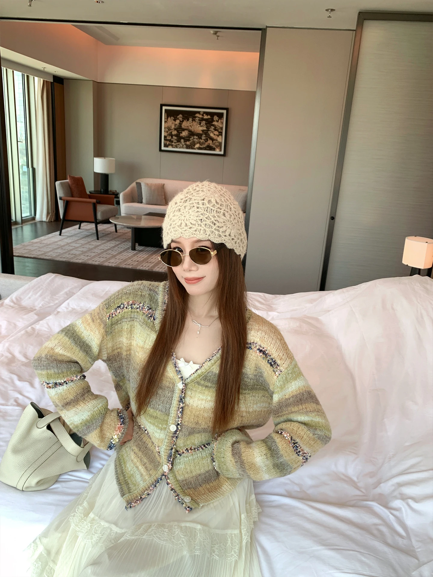 

Вязаный свитер Benxe Camere с V-образным вырезом и длинными рукавами, женский, повседневный, свободного кроя, теплый и уютный, осенний, незаменимый.