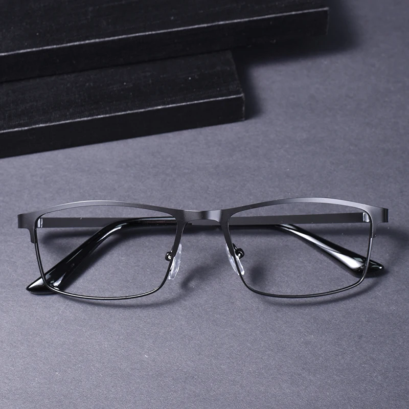 Schwarze Rahmen Anti-Blaulicht Lesebrille Mode Klassischer Metallrahmen Presbyopie-Brille Modische Damen-Lesebrille