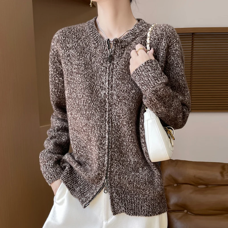 Autumn and winter new 100% pure wool cardigan female O-neck Korean temperament zipper sweater padded wool knitted coat.