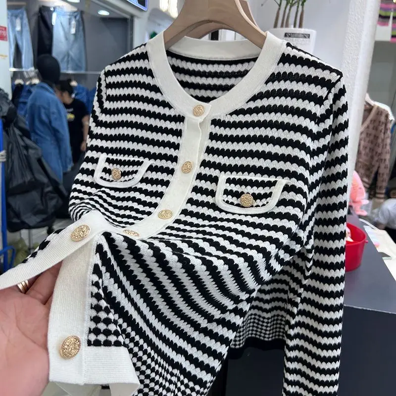 Women\'s 2023 Autumn and Winter Striped Cardigan Single Treated Sweater Patchwork Crew Neck Long Sleeve Loose Chic Knit Tops Coat