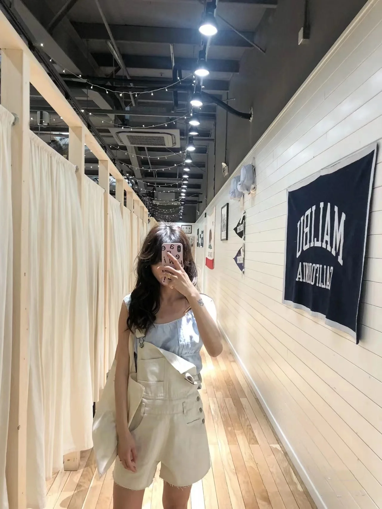 Macacão Jeans Feminino Retrô Americano com Alças, Detalhes de Franjas e Barra Desfiada, Top Curto, Calça Casual de Algodão de Cintura Alta